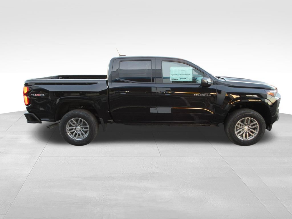 New 2026 Chevrolet Colorado LT w/ LT Convenience Package AWD/4WD image 7