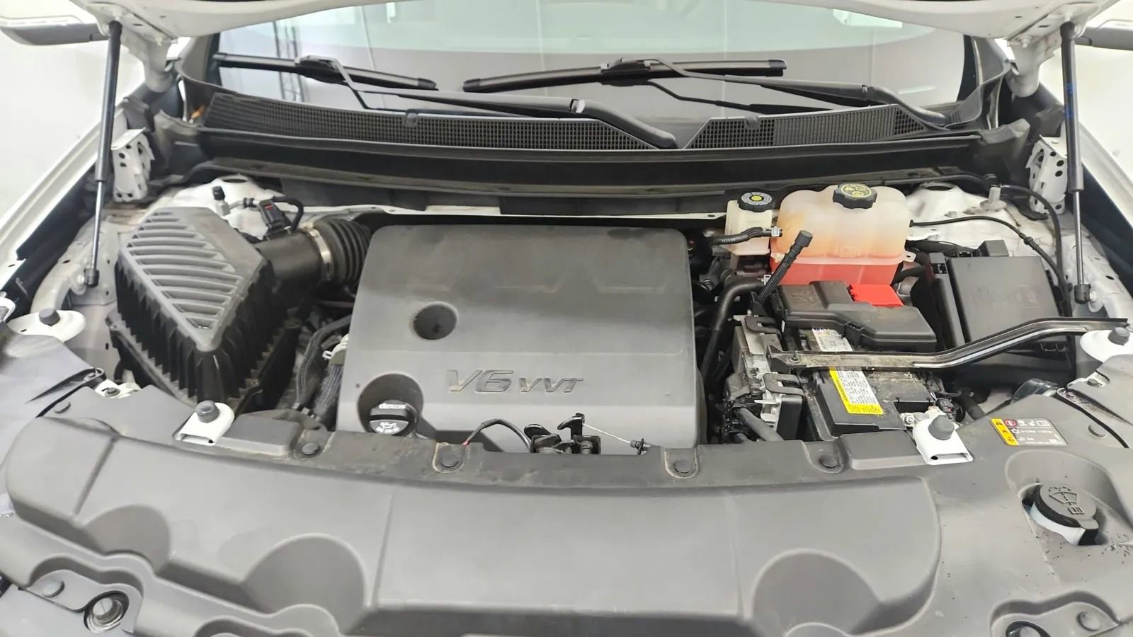 Used 2023 Chevrolet Traverse LT image 20