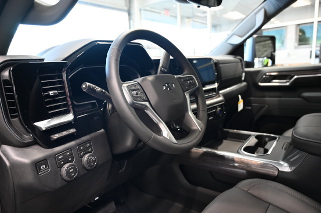 New 2026 Chevrolet Silverado 3500 LTZ w/ LTZ Plus Package AWD/4WD image 25