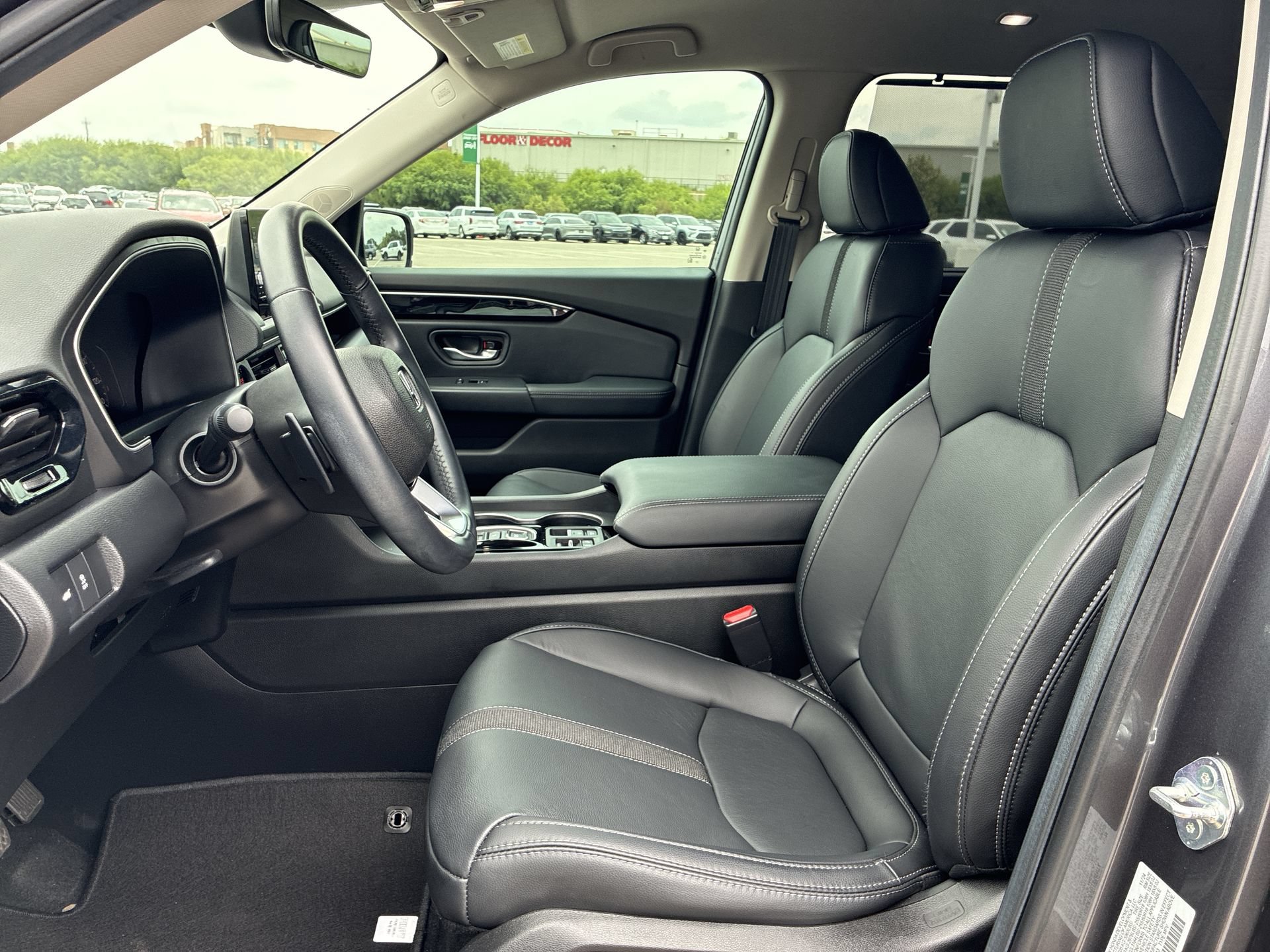 Certified 2025 Honda Pilot EX-L image 17