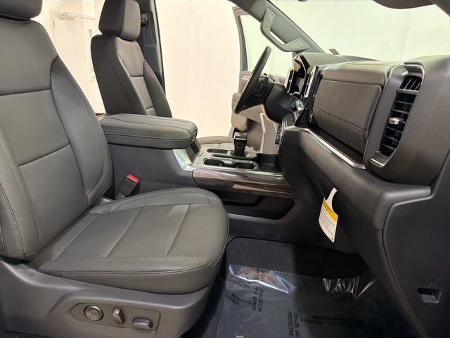 New 2026 Chevrolet Silverado 1500 LTZ w/ Technology Package AWD/4WD image 26
