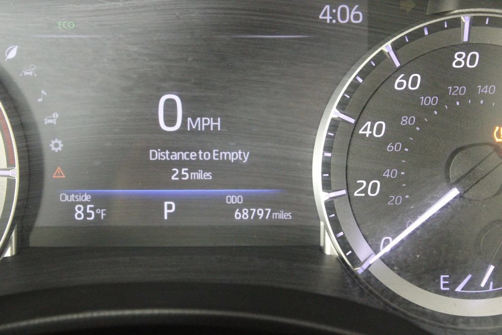 Used 2023 Toyota Highlander XLE FWD image 37