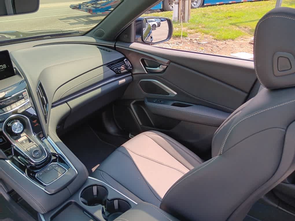 Certified 2025 Acura RDX SH-AWD image 12