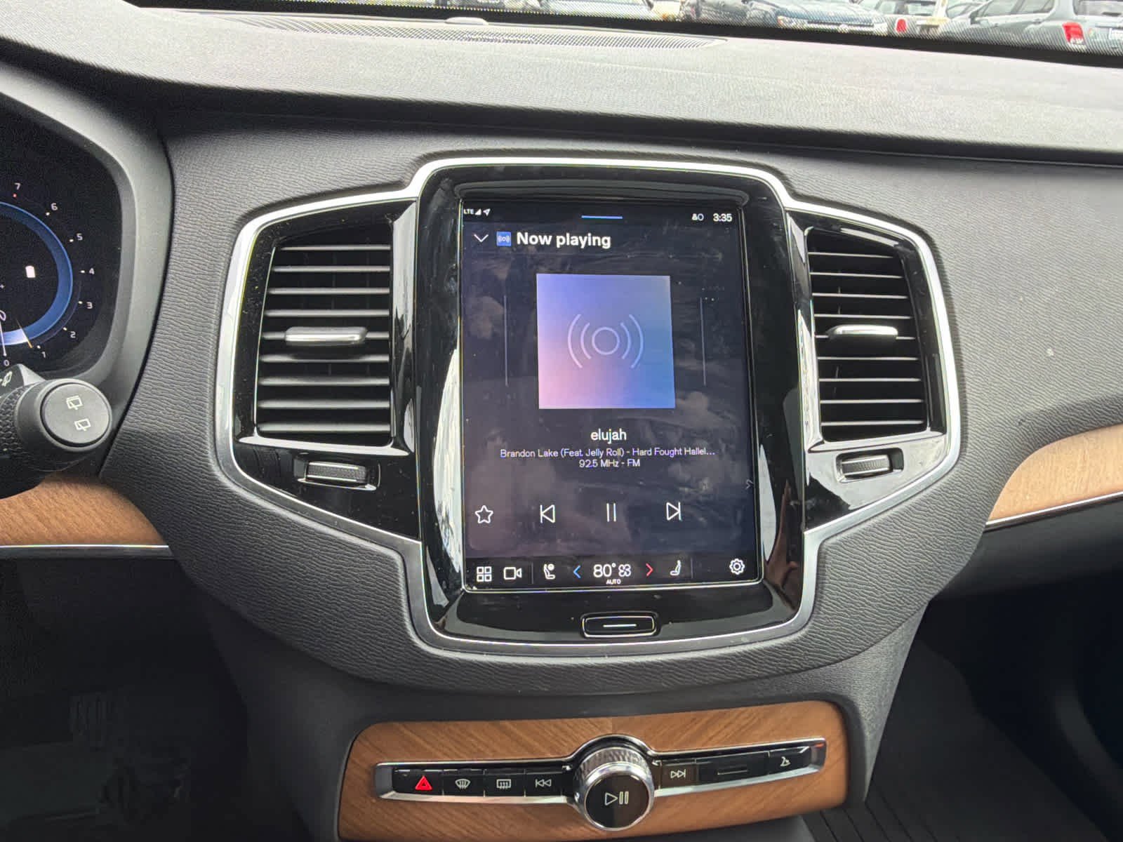 Certified 2024 Volvo XC90 B6 Plus w/ Protection Package Premier image 32