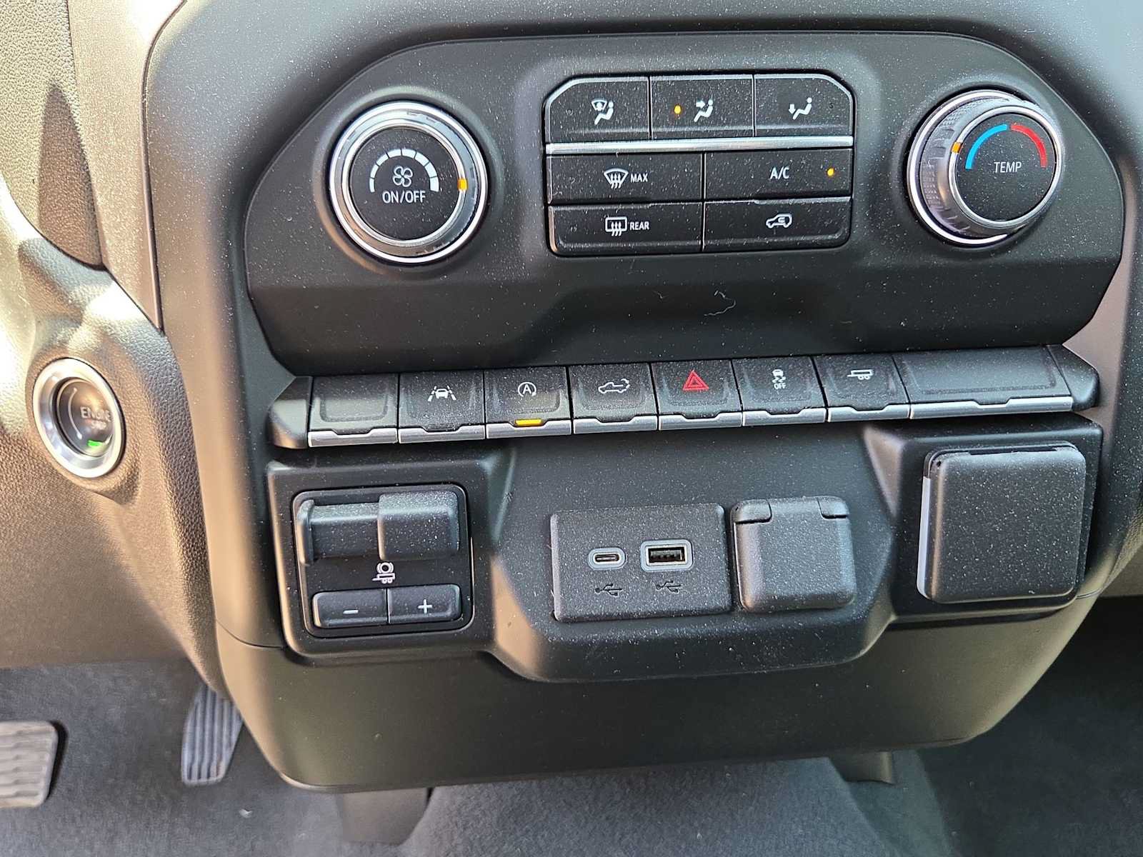 Used 2023 Chevrolet Silverado 1500 Custom w/ LPO, Dark Essentials Package RWD image 23