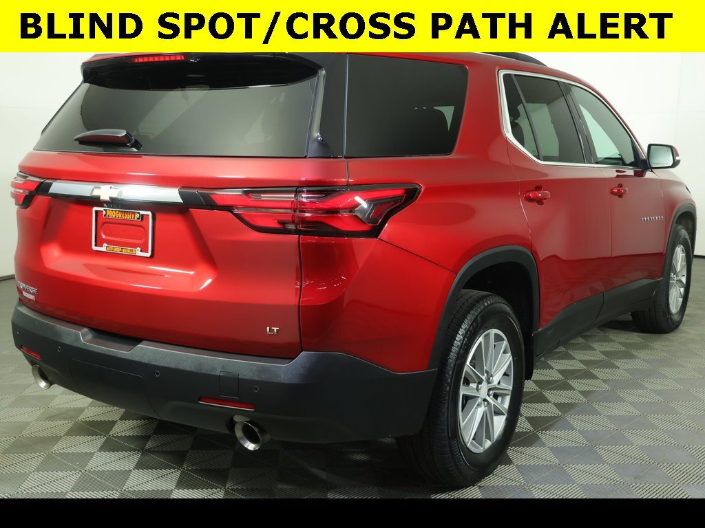Used 2023 Chevrolet Traverse LT image 10