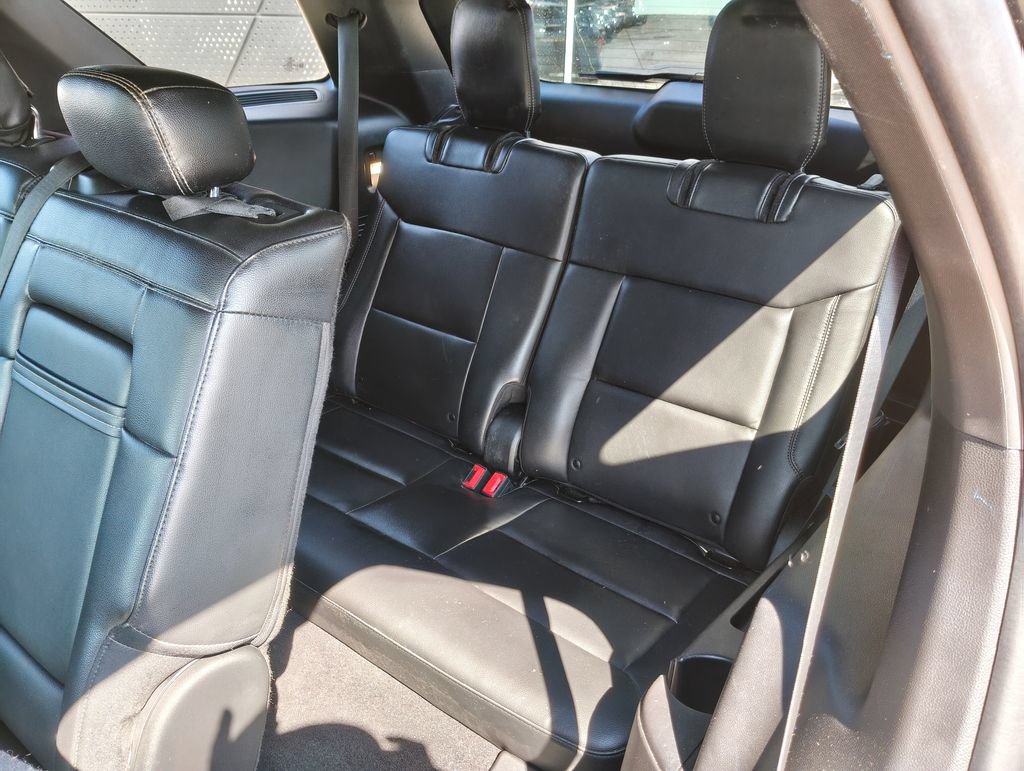 Used 2020 Ford Explorer XLT w/ Equipment Group 202A AWD/4WD image 9