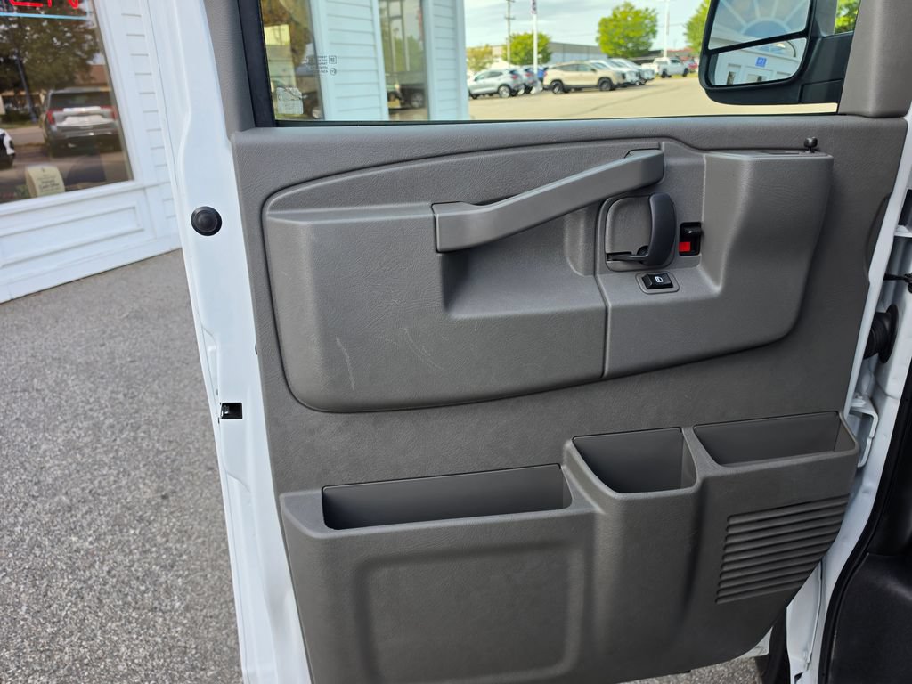 Certified 2025 Chevrolet Express 2500 w/ Driver Convenience Package RWD image 12