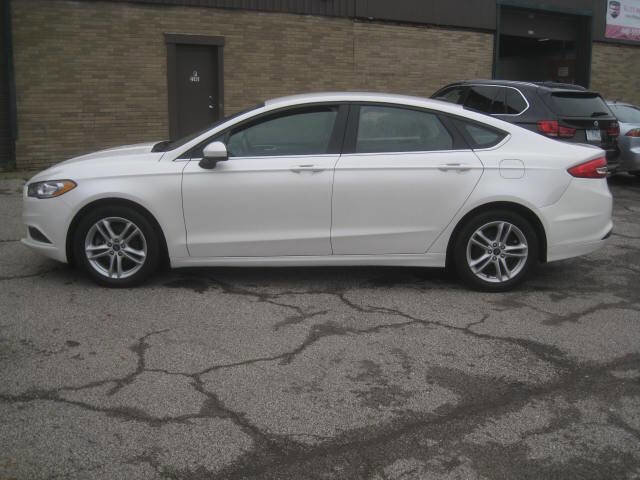 Used 2018 Ford Fusion SE w/ Fusion SE Technology Package image 8