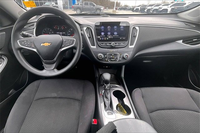 Used 2023 Chevrolet Malibu LS image 7