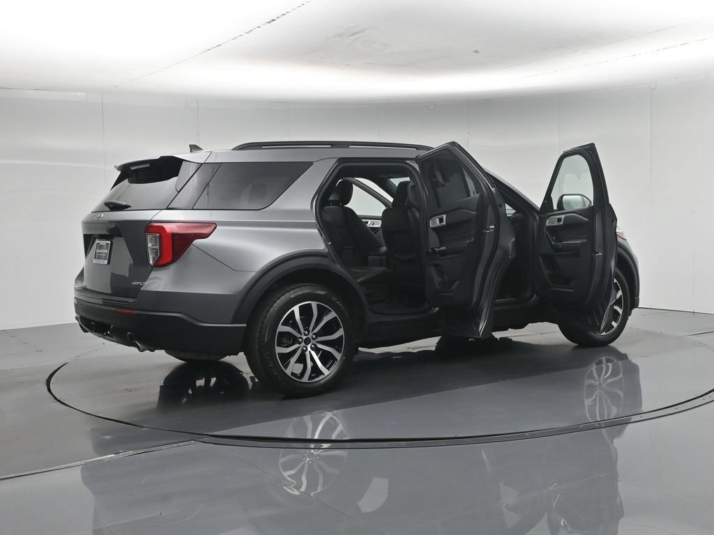 Certified 2022 Ford Explorer ST-Line w/ Class IV Trailer Tow Package AWD/4WD image 6