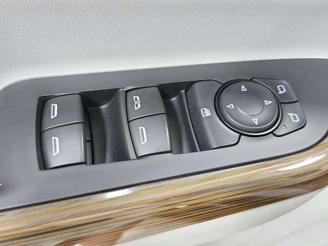 Used 2021 GMC Acadia SLE FWD image 33
