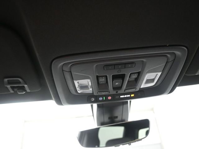 Used 2022 GMC Sierra 1500 AT4 w/ AT4 Premium Package image 12