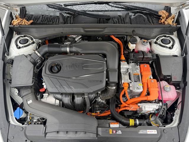 Used 2025 Hyundai Sonata Limited image 20