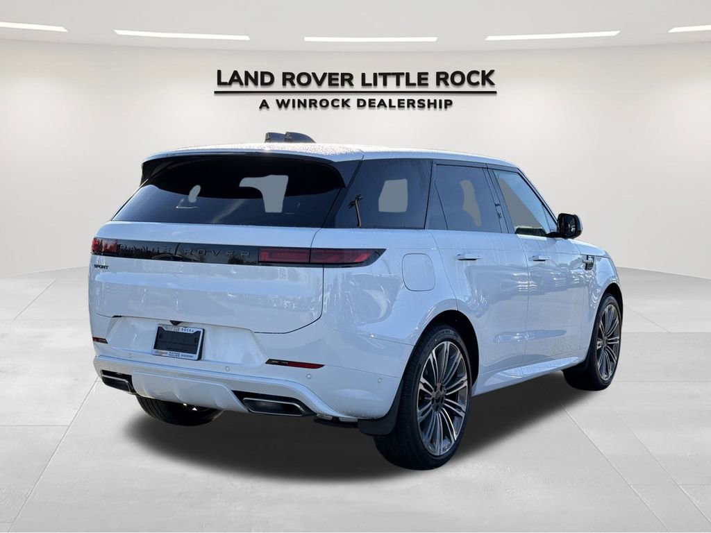 New 2026 Land Rover Range Rover Sport Dynamic SE image 2