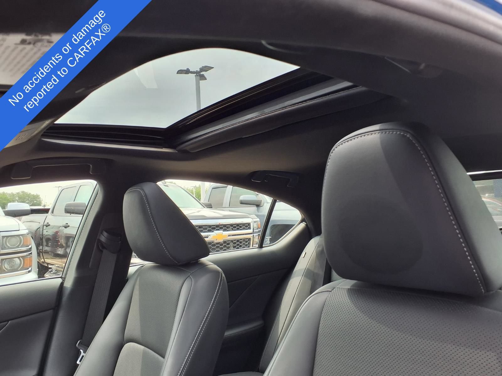 Used 2023 Lexus IS 300 AWD w/ Premium Package image 18