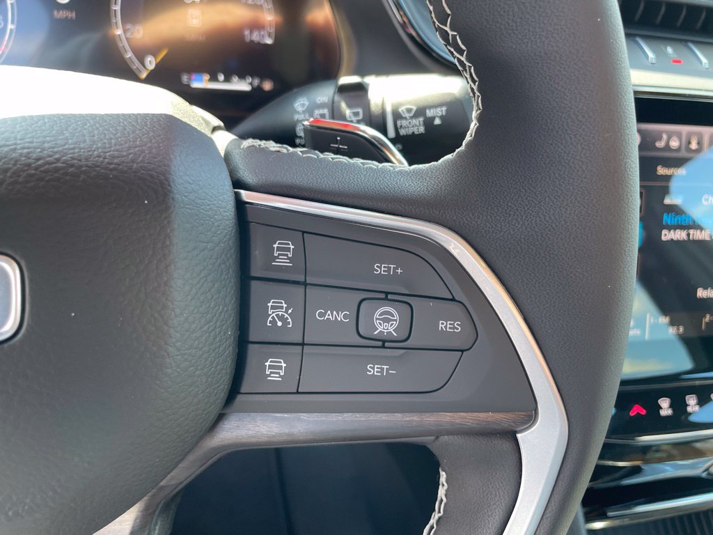 New 2027 Jeep Grand Cherokee Altitude AWD/4WD image 18