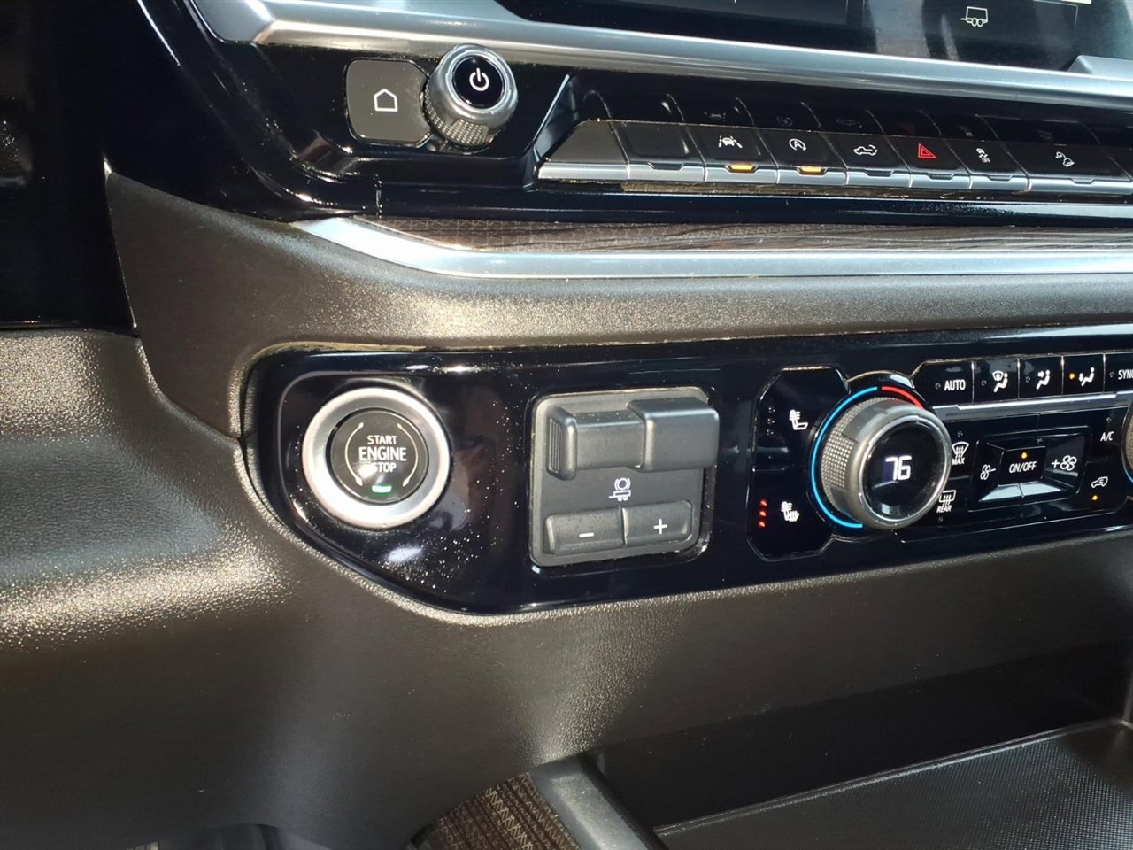 Used 2022 Chevrolet Silverado 1500 RST image 15