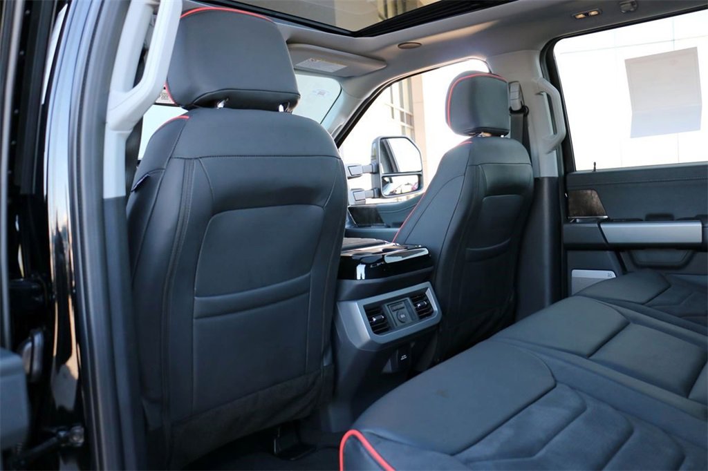 New 2026 Ford F250 Lariat w/ Black Appearance Package image 24