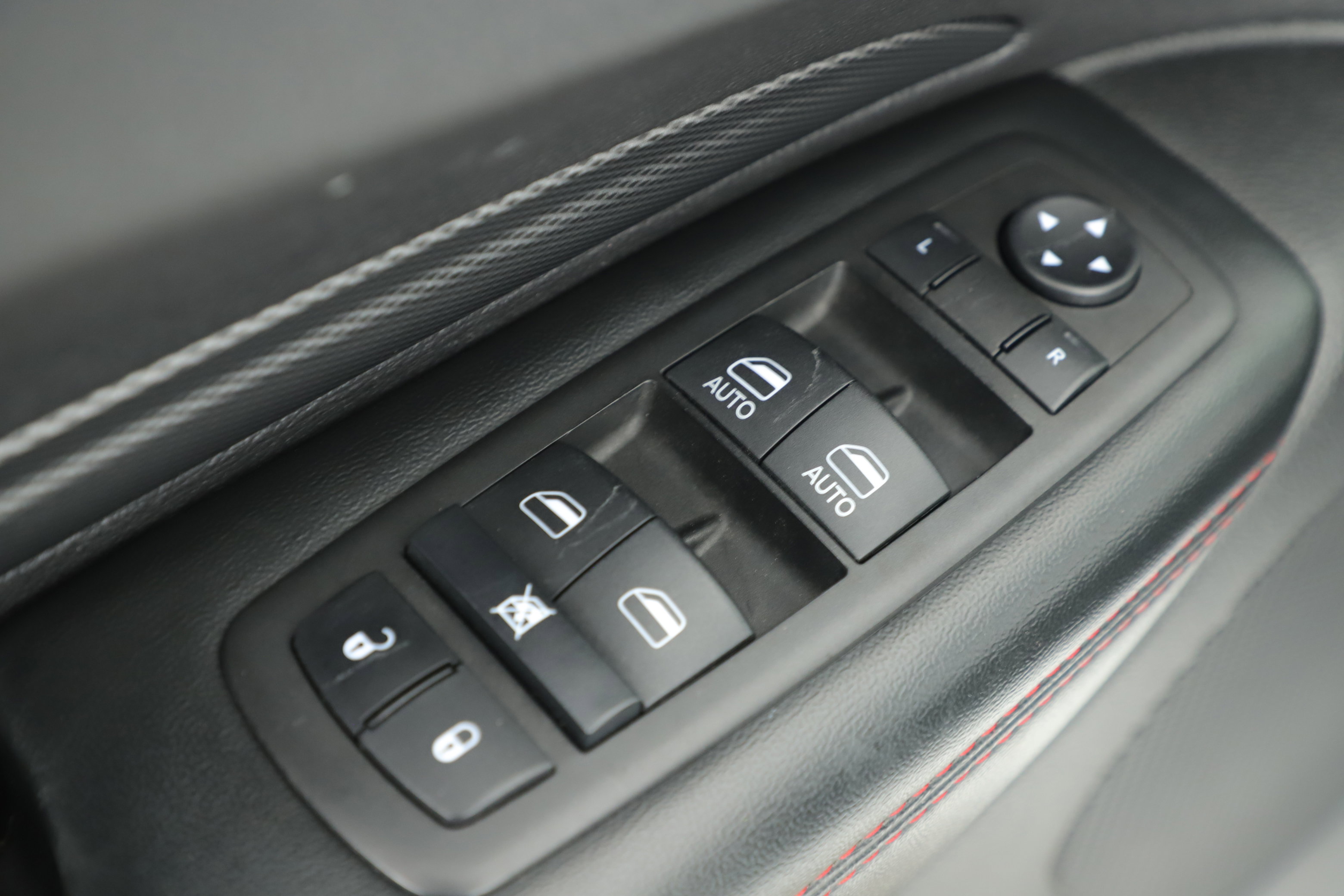 Used 2023 Dodge Durango GT image 9