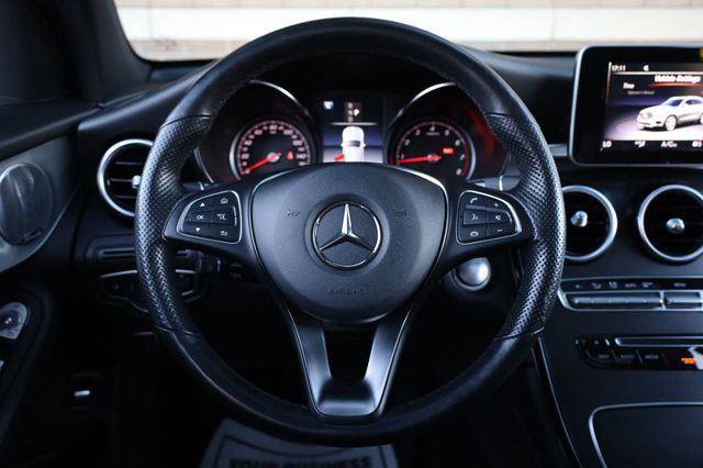 Used 2019 Mercedes-Benz GLC 300 4MATIC image 30