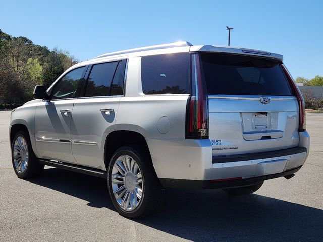 Used 2019 Cadillac Escalade Platinum image 3