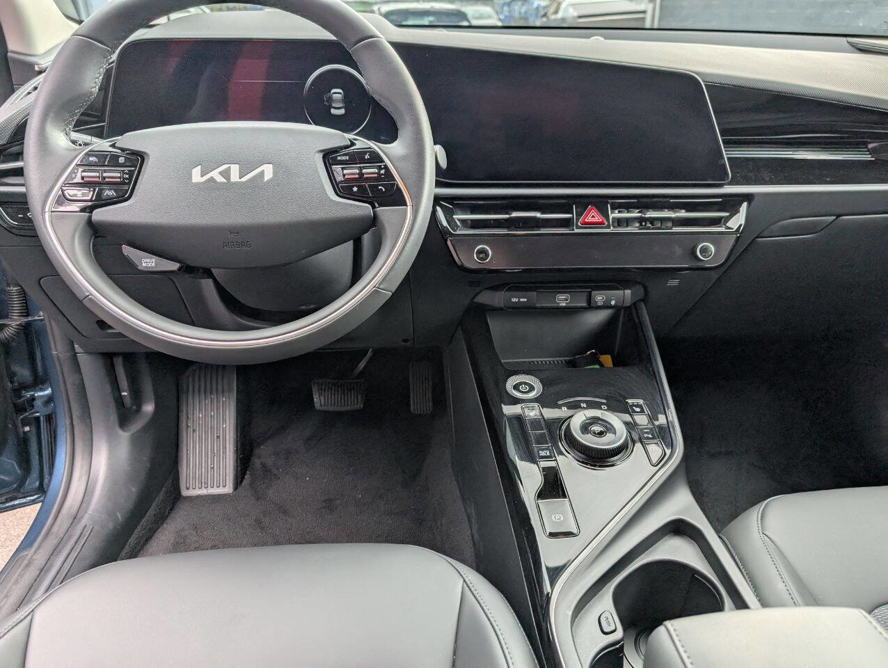 Used 2025 Kia Niro Wind image 11