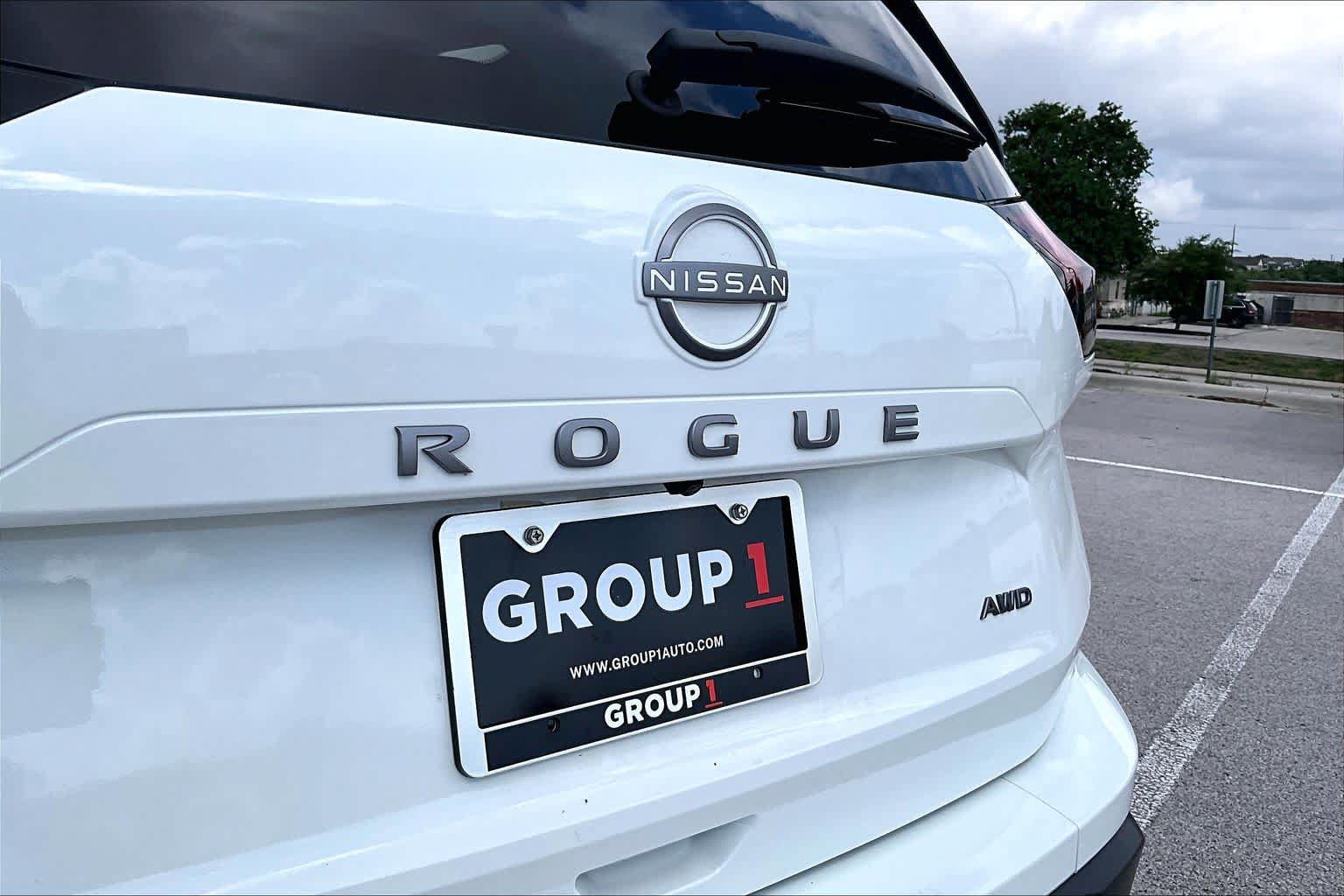 Used 2026 Nissan Rogue S AWD/4WD image 10