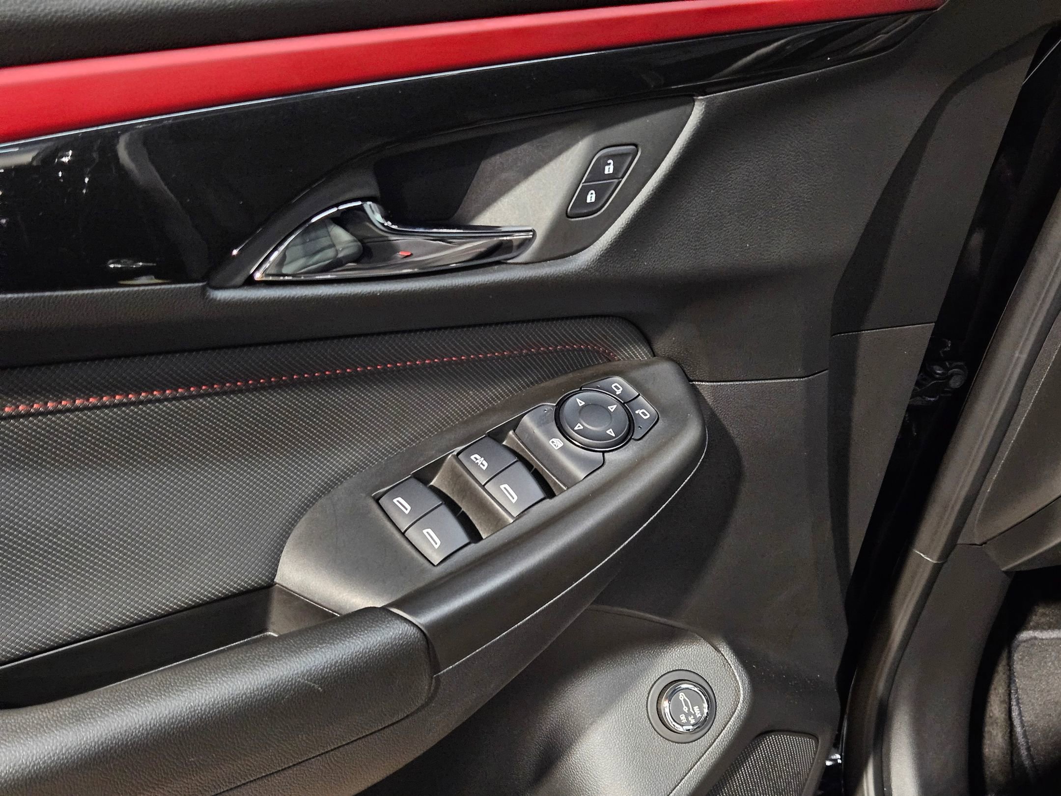 Used 2025 Chevrolet TrailBlazer RS w/ Convenience Package image 21