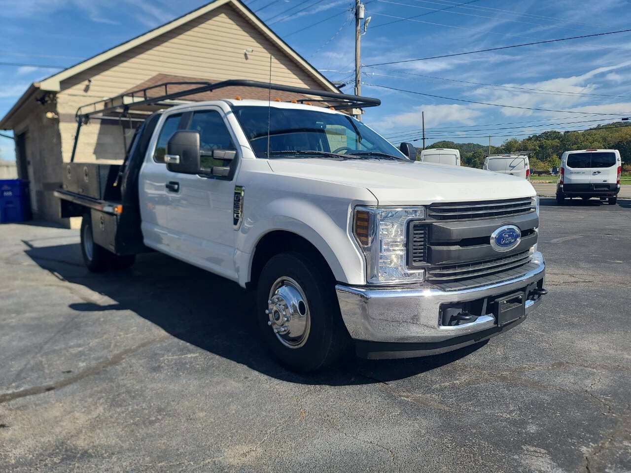 Used 2018 Ford F350 XL w/ Power Equipment Group image 2