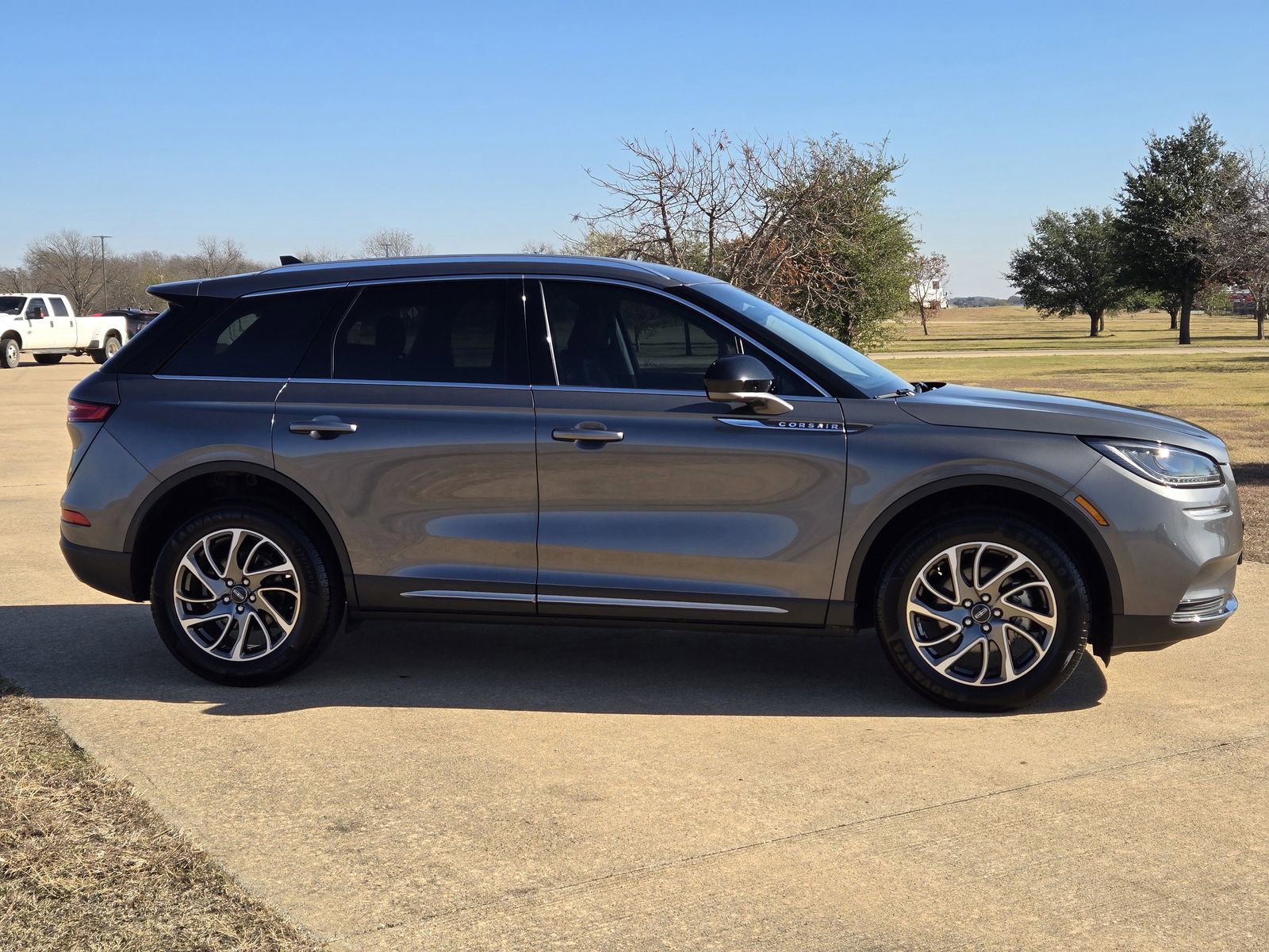 Used 2022 Lincoln Corsair FWD image 7