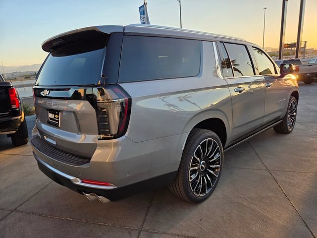 New 2026 Chevrolet Suburban High Country AWD/4WD image 4