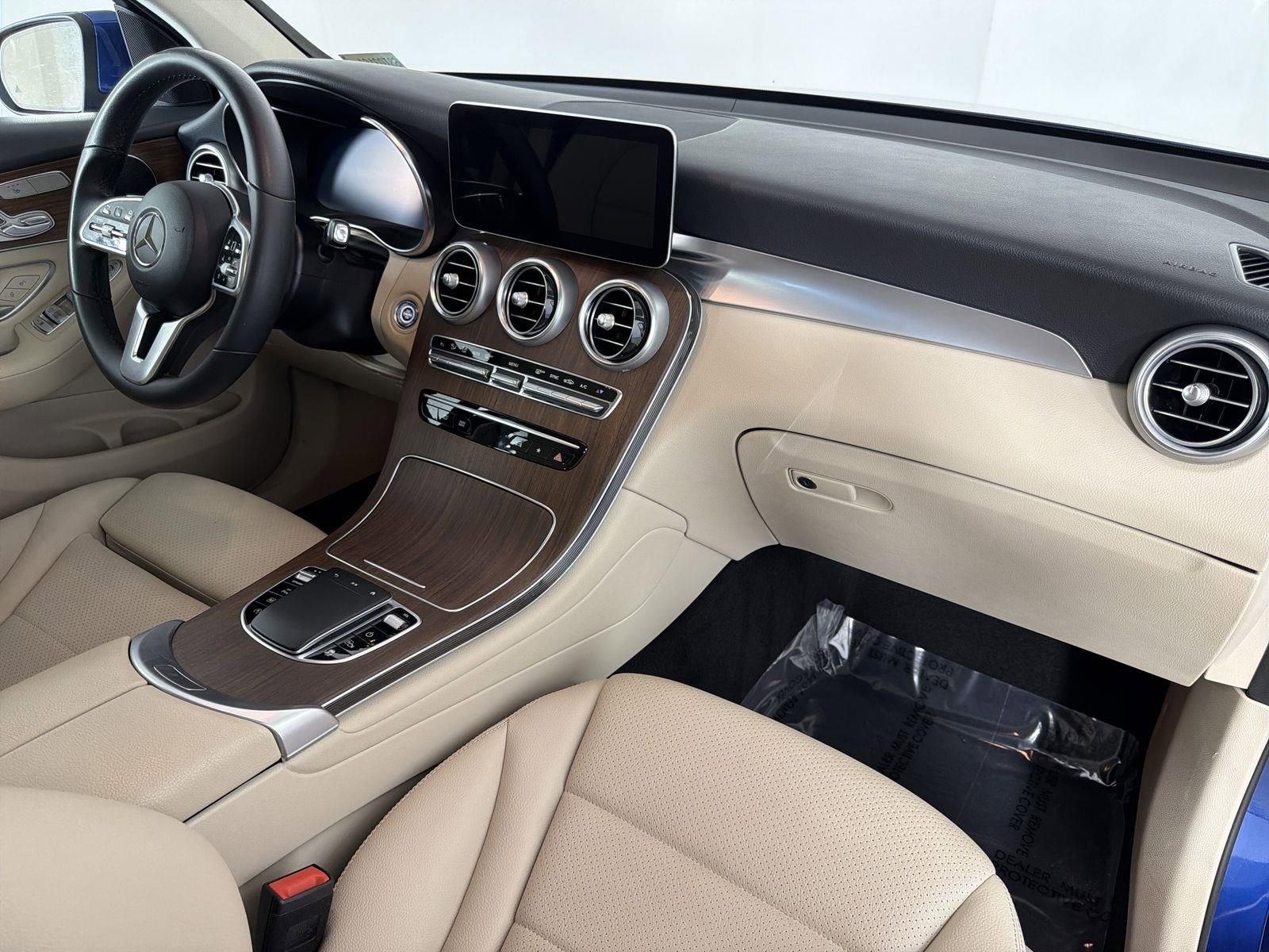 Used 2022 Mercedes-Benz GLC 300 image 34