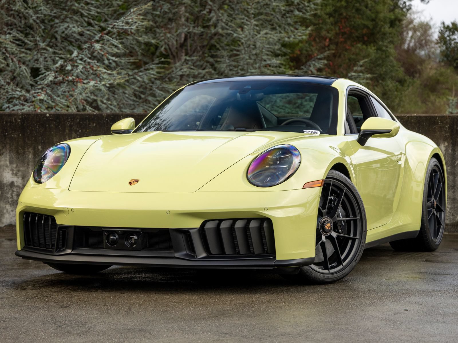 Certified 2025 Porsche 911 Carrera 4 GTS AWD/4WD image 1