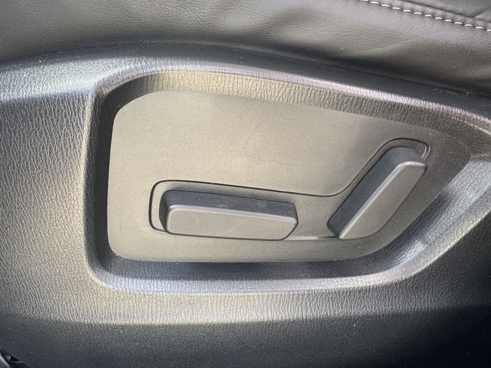 Used 2021 MAZDA CX-5 Touring image 8