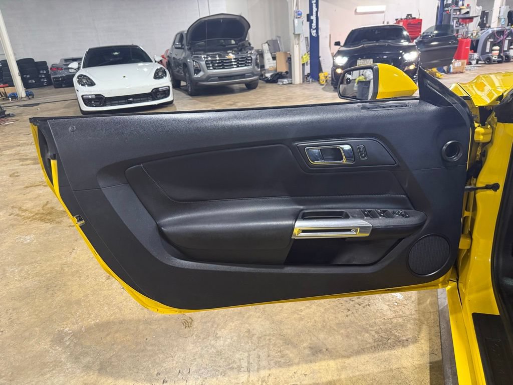 Used 2016 Ford Mustang Convertible w/ Equipment Group 051A RWD image 25