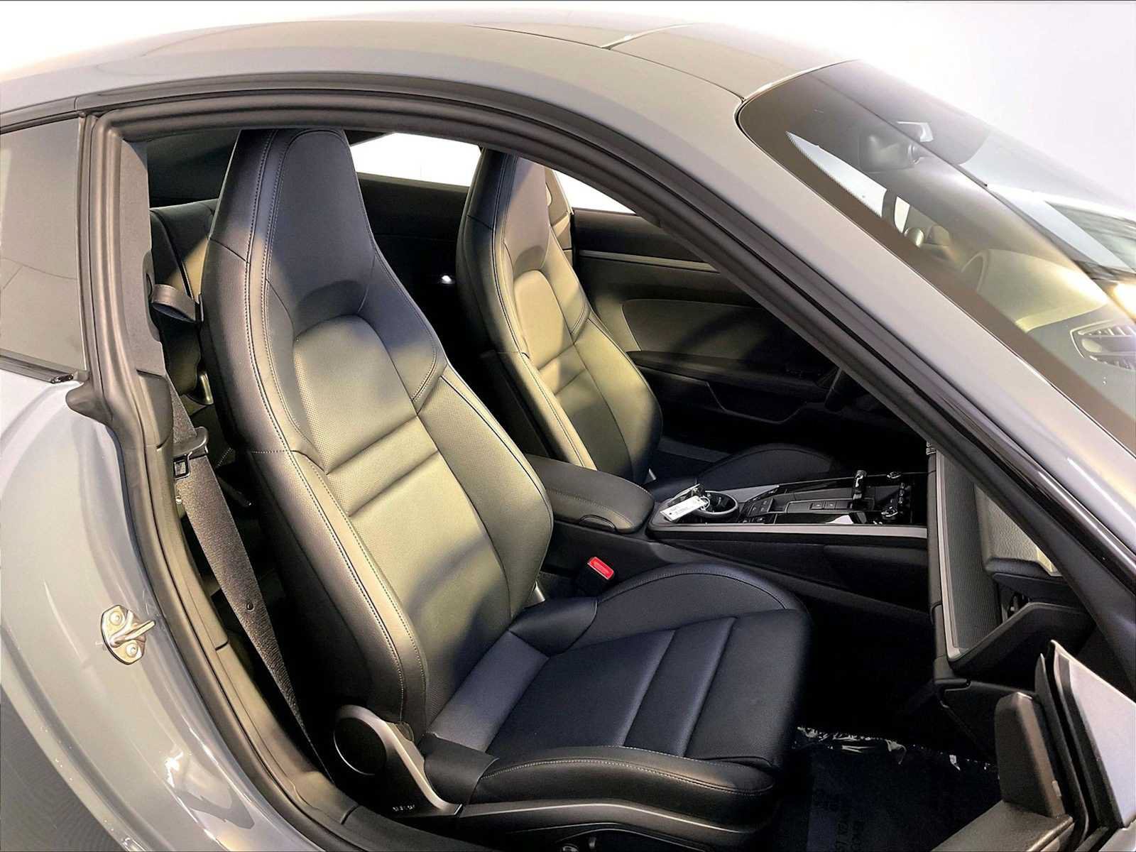 Certified 2024 Porsche 911 Carrera RWD image 18