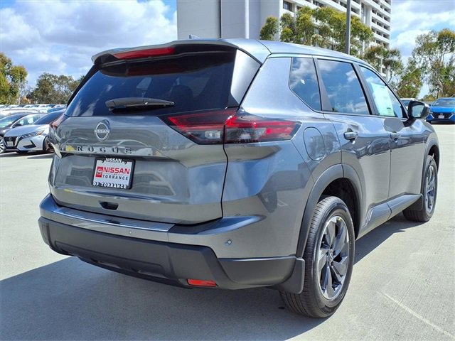 New 2026 Nissan Rogue SV image 8