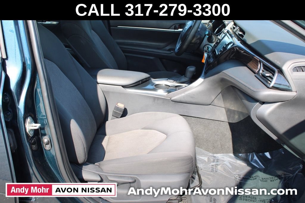Used 2020 Toyota Camry LE FWD image 18