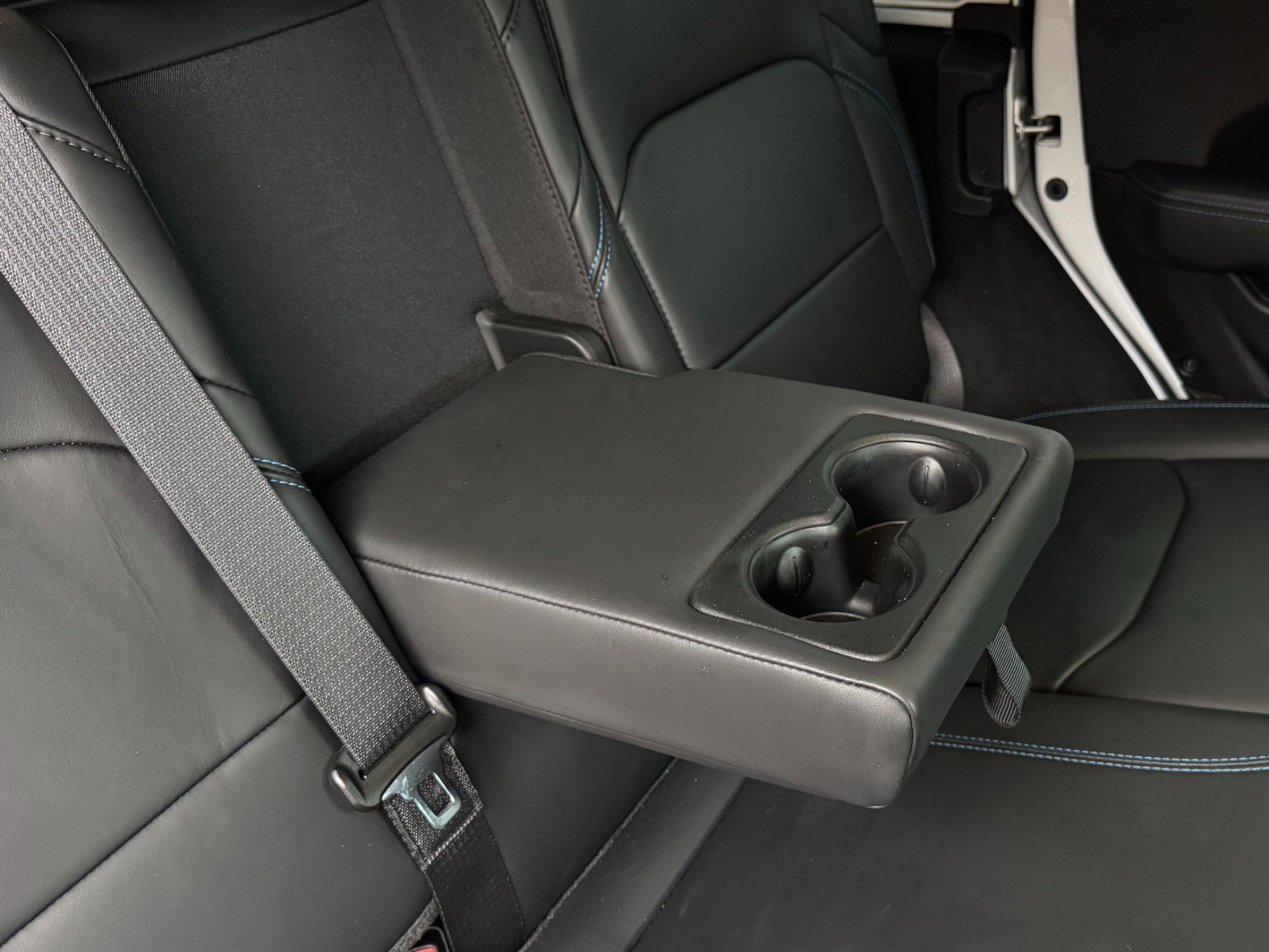 Used 2025 Jeep Wrangler Unlimited Rubicon 4xe image 29