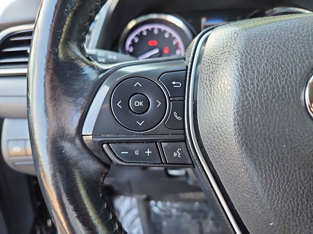 Used 2019 Toyota Camry SE image 11