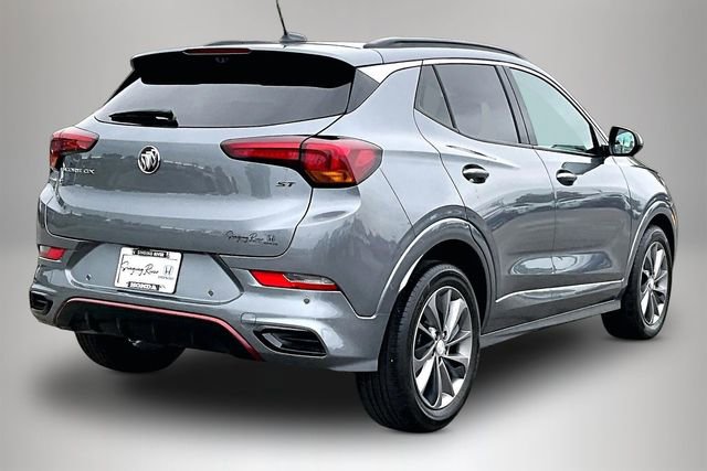 Used 2022 Buick Encore GX Essence w/ Advanced Technology Package FWD image 5