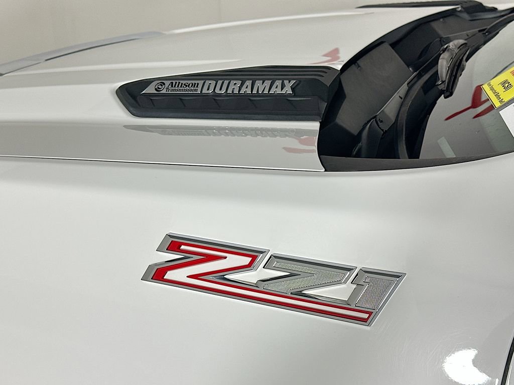 Used 2024 Chevrolet Silverado 2500 LT image 28