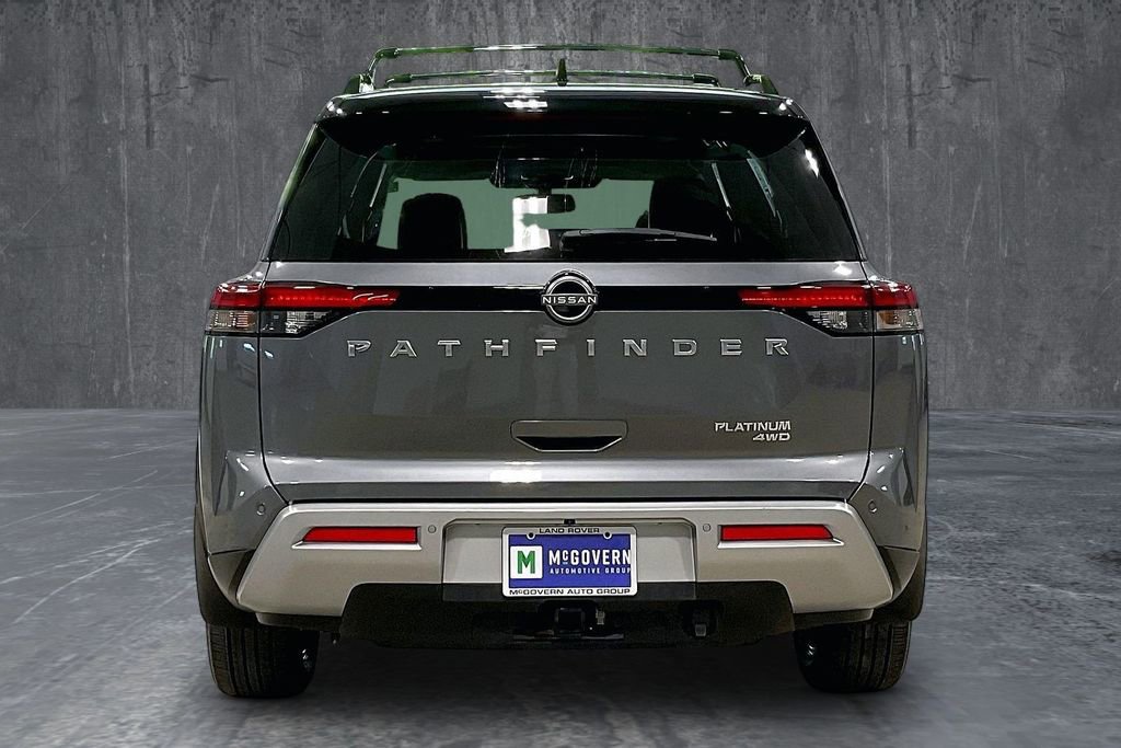 Used 2022 Nissan Pathfinder Platinum w/ Cargo Package AWD/4WD image 5