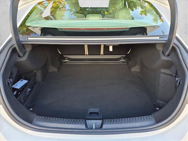 Used 2025 Mercedes-Benz E 350 4MATIC Sedan image 6