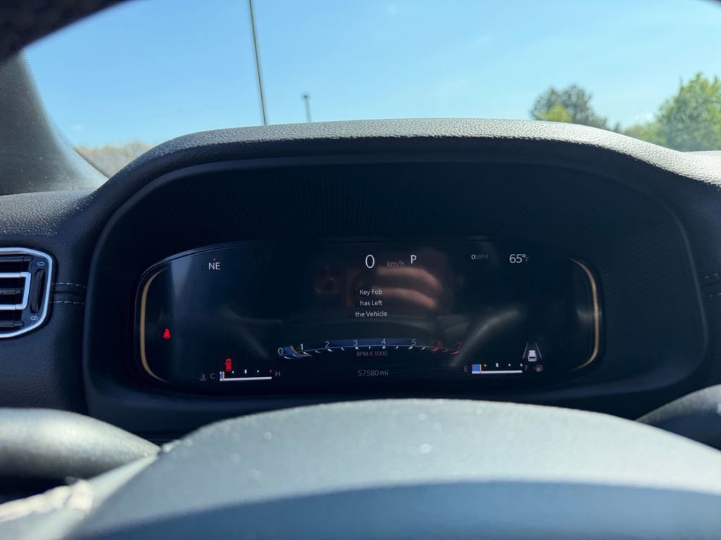 Used 2022 Jeep Wagoneer Series III w/ Flexible Seating Group image 18