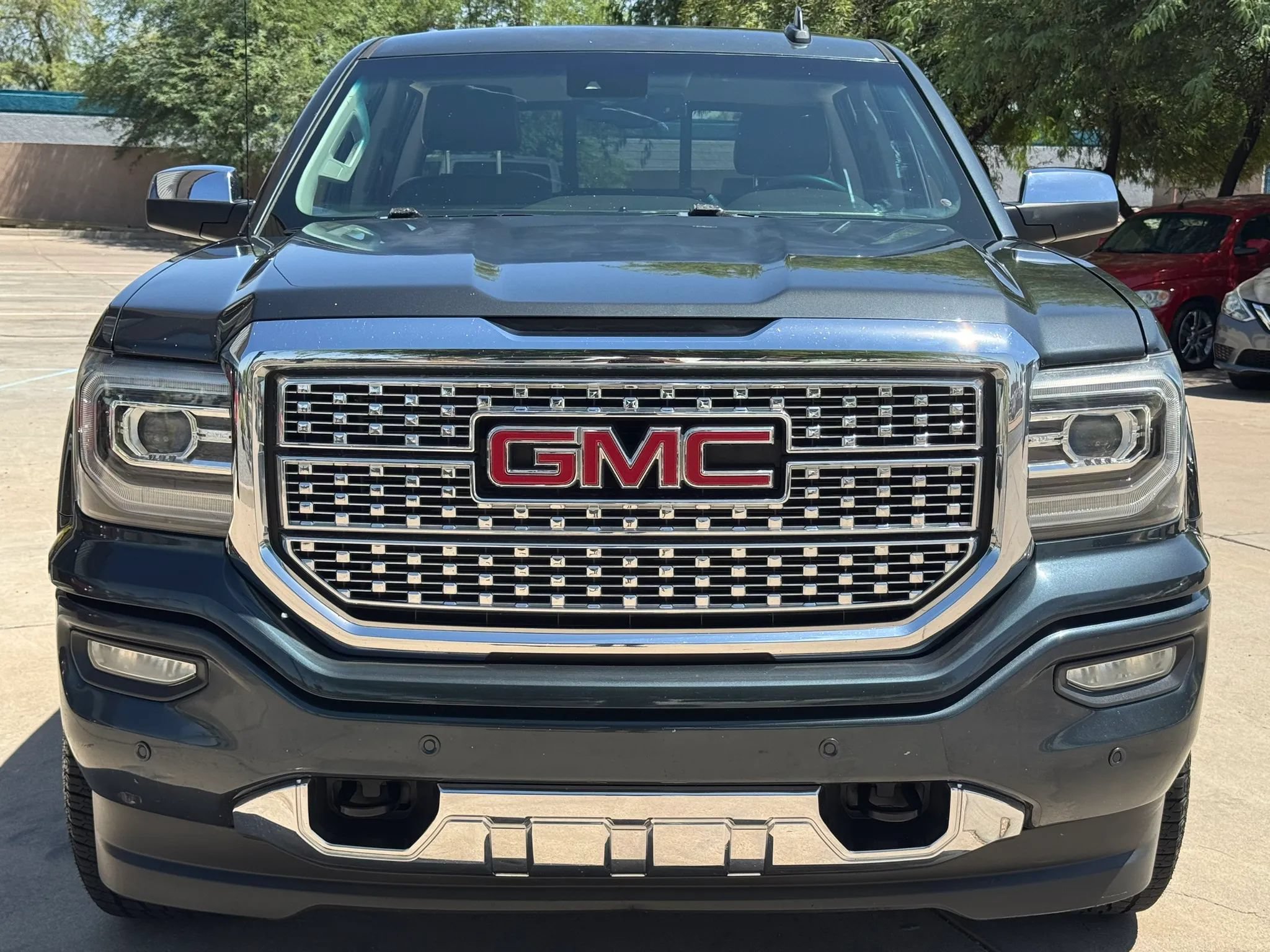 Used 2017 GMC Sierra 1500 Denali AWD/4WD image 3