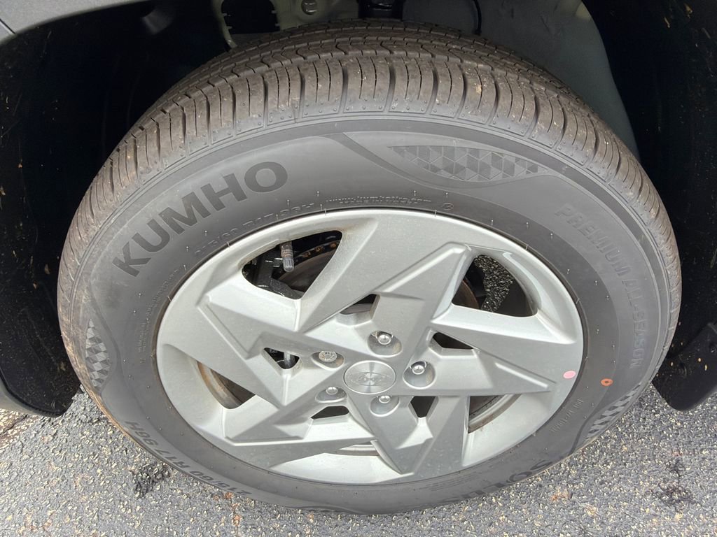 New 2026 Hyundai Kona SE image 11