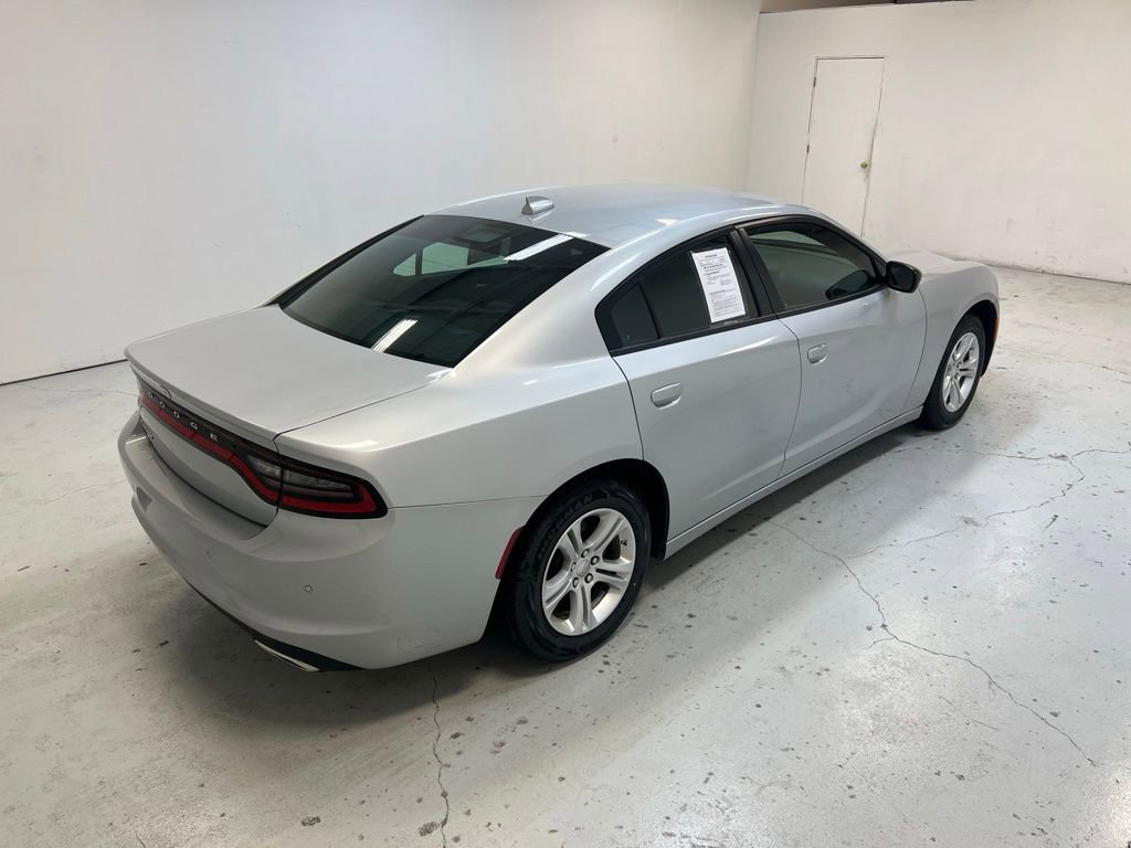 Used 2023 Dodge Charger SXT image 3