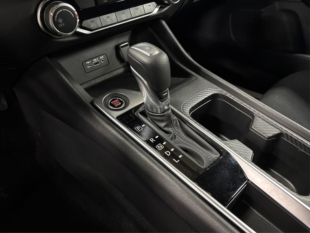 Used 2022 Nissan Sentra SV w/ Trunk Package image 34